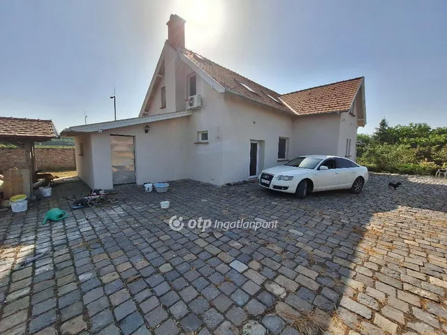 Eladó ház Nagyrév 115 nm
