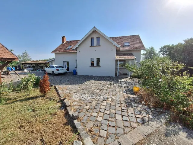 Eladó ház Nagyrév 115 nm