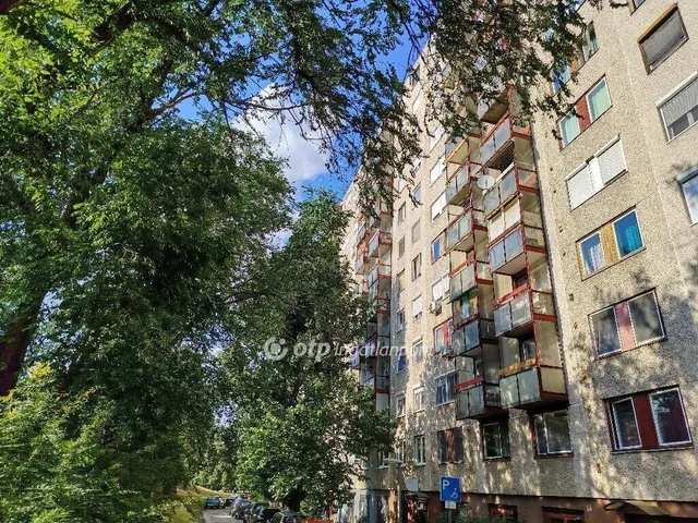 Eladó lakás Szolnok 68 nm