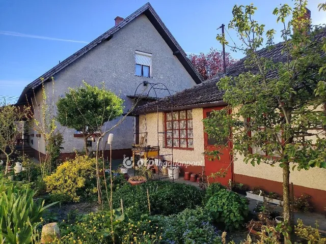 Eladó ház Törökszentmiklós 160 nm