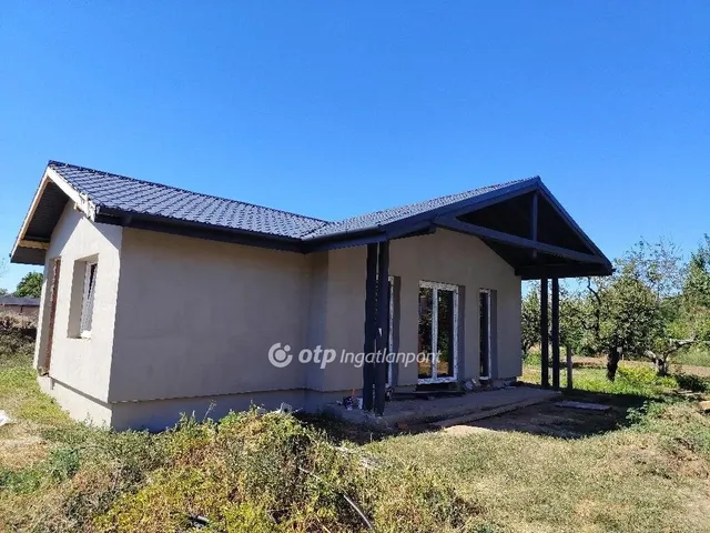 Eladó ház Szolnok 90 nm