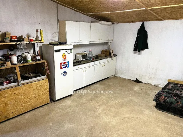 Eladó kereskedelmi és ipari ingatlan Mezőtúr 110 nm