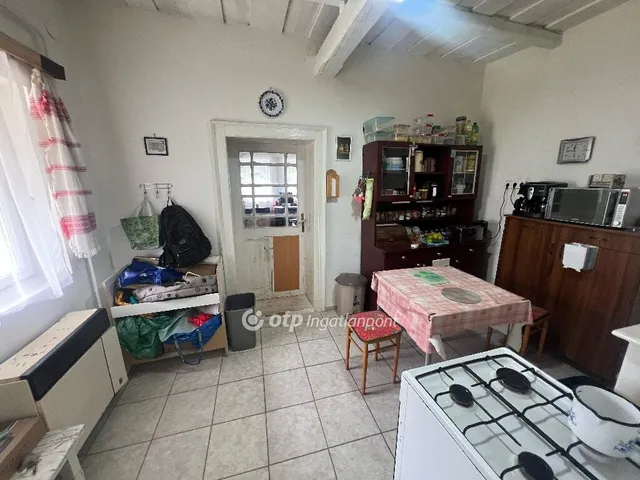 Eladó ház Újszász 70 nm