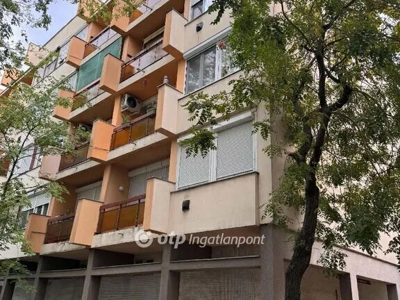 Eladó lakás Cegléd 65 nm
