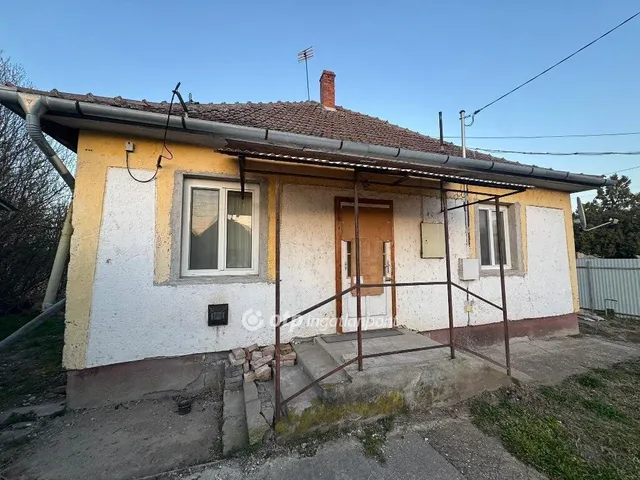 Eladó ház Poroszló 62 nm