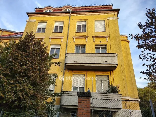Eladó lakás Szolnok 113 nm