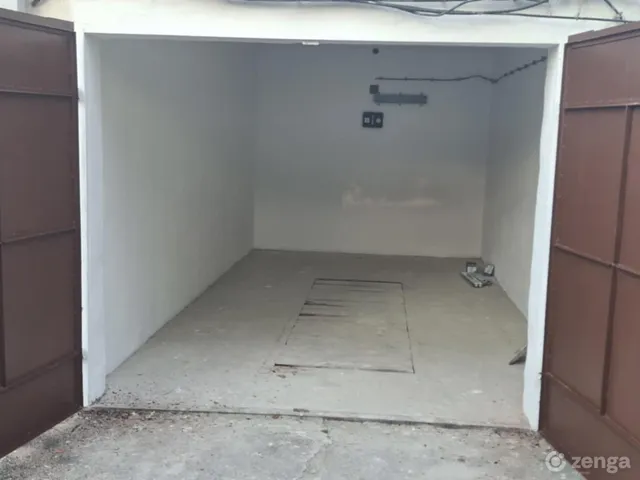 Eladó garázs Tatabánya, Dózsakert 16 nm