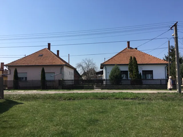 Eladó telek Mezőtúr 758 nm