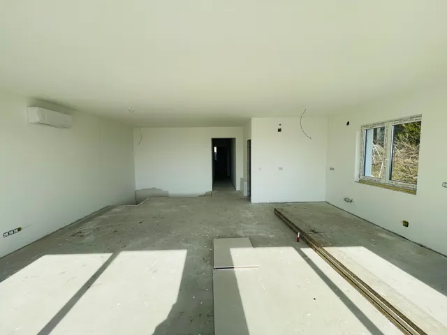 Eladó ház Szentendre, Pismány 222 nm