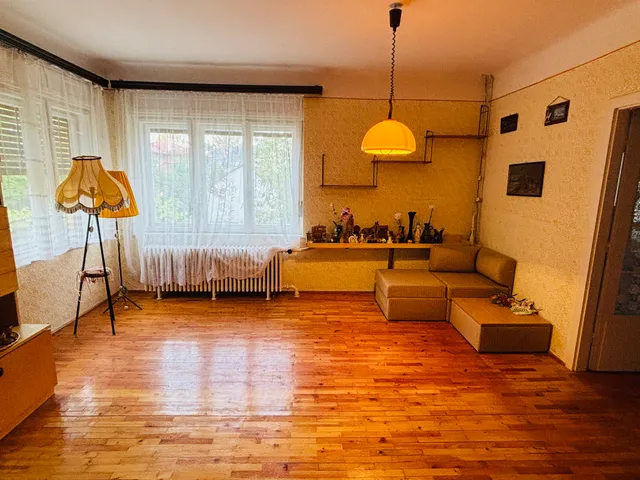 Eladó ház Szentendre, Bükköspart 105 nm