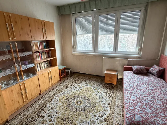 Eladó lakás Tatabánya, Dózsakert 53 nm