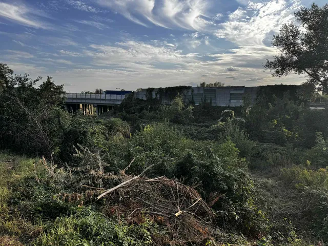 Eladó telek Tatabánya, Turuloldal 1263 nm