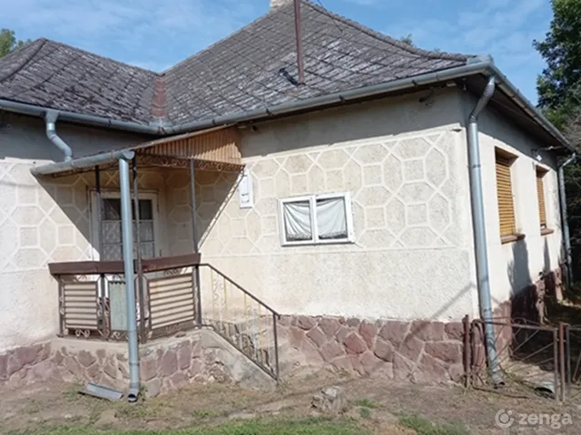Eladó ház Magyarkeszi 103 nm