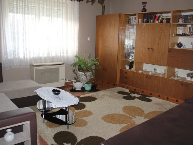 Eladó ház Szil 68 nm