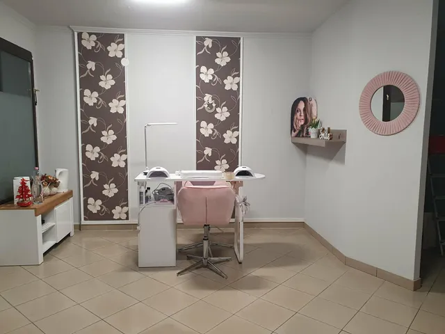 Kiadó kereskedelmi és ipari ingatlan Csorna 30 nm