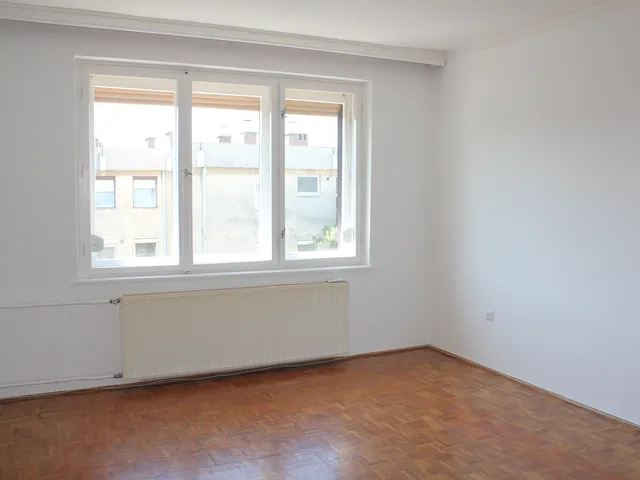 Eladó lakás Kapuvár 64 nm