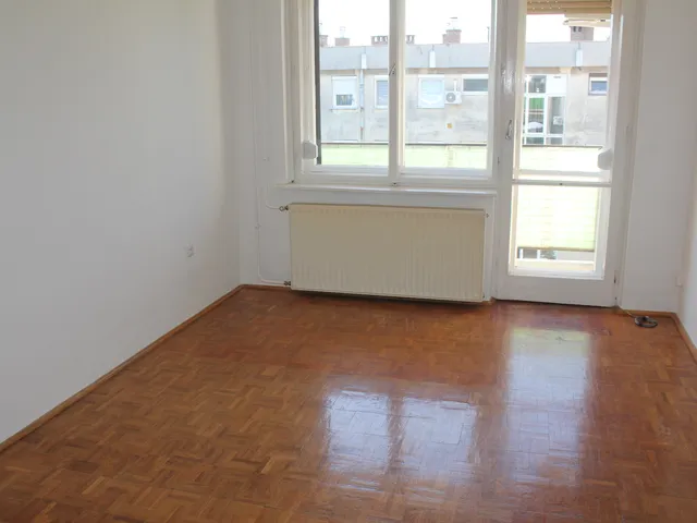 Eladó lakás Kapuvár 64 nm