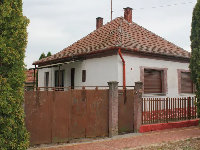 Eladó ház Vág 60 nm