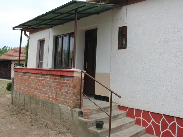 Eladó ház Vág 60 nm