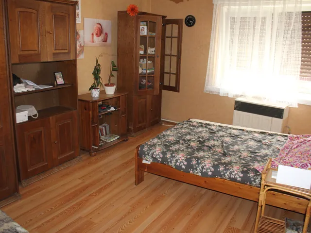 Eladó ház Szil 70 nm