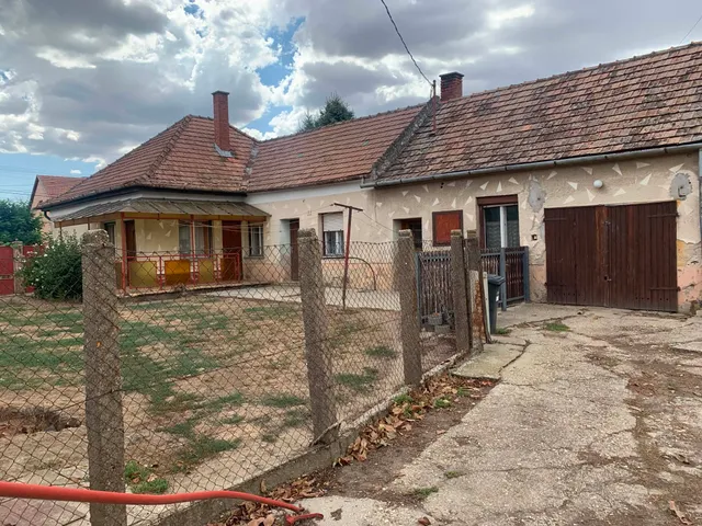 Eladó ház Szil 80 nm