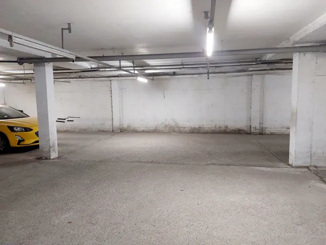 Kiadó garázs Budapest IX. kerület, Középső Ferencváros, Drégely u. 15. 14 nm