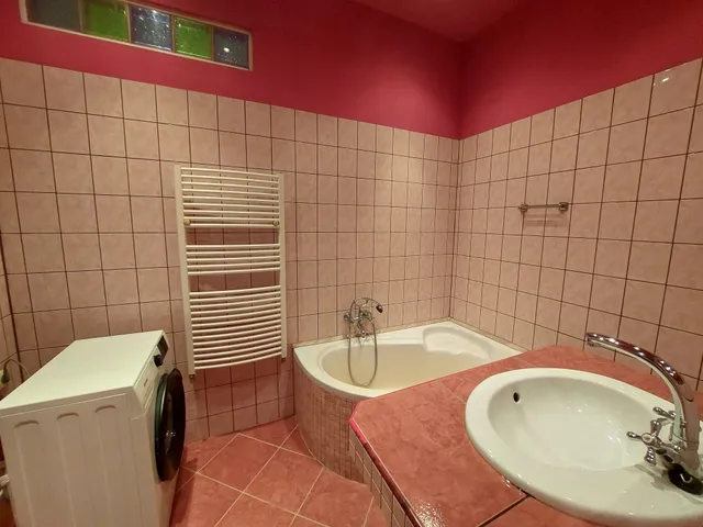 Eladó lakás Budapest VIII. kerület, Csarnoknegyed, Őr 81 nm