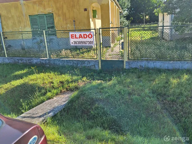 Eladó ház Lajoskomárom, Középbogárd 65 nm