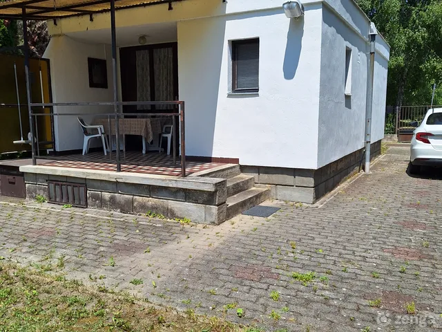 Eladó üdülő és hétvégi ház Balatonkenese, Vak Bottyán utca 71 44 nm