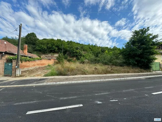 Eladó telek Bátonyterenye 600 nm