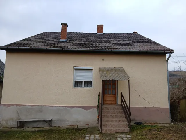 Eladó ház Karancsság 90 nm