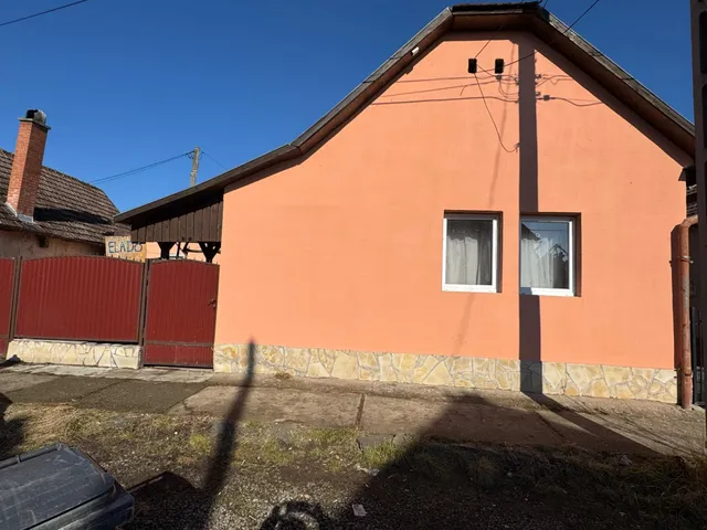 Eladó ház Szécsény 75 nm