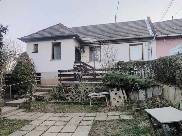 Eladó ház Salgótarján, Művésztelep 83 nm