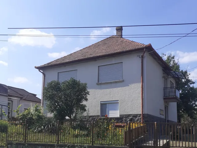Eladó ház Cered 130 nm