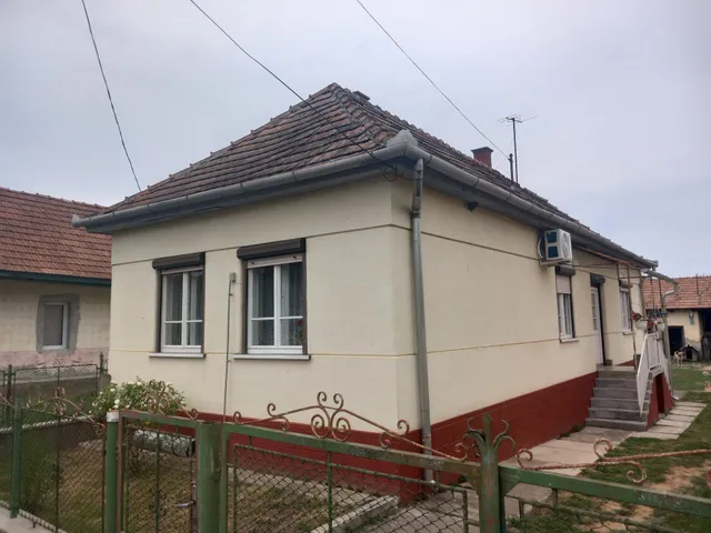 Eladó ház Egyházasgerge 67 nm
