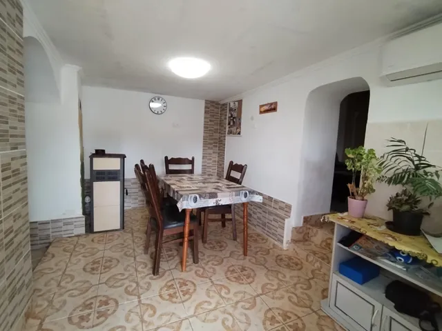 Eladó ház Szajla 72 nm