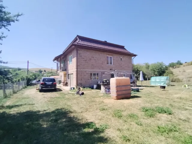 Eladó ház Etes 193 nm