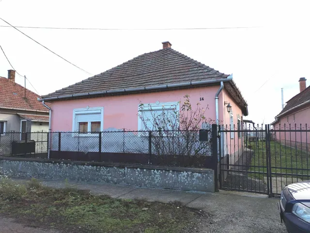 Eladó ház Hort 93 nm