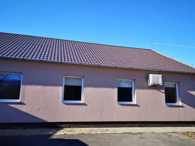 Eladó kereskedelmi és ipari ingatlan Pásztó 1635 nm