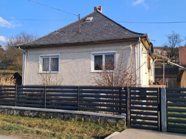 Eladó ház Mátranovák 78 nm