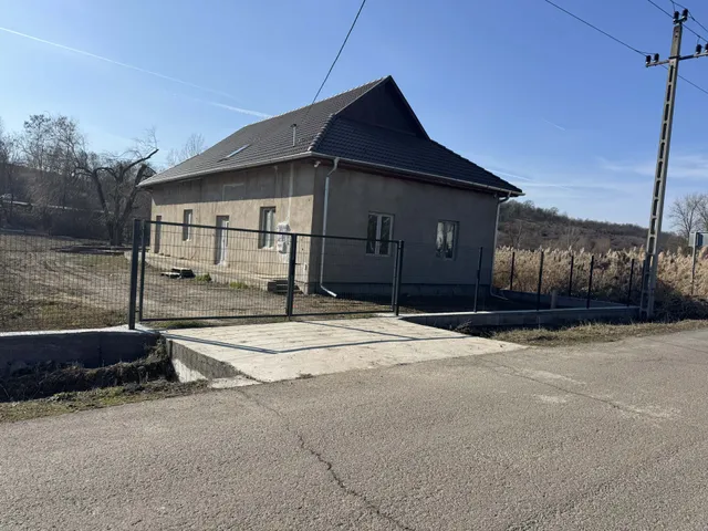 Eladó ház Vizslás 200 nm