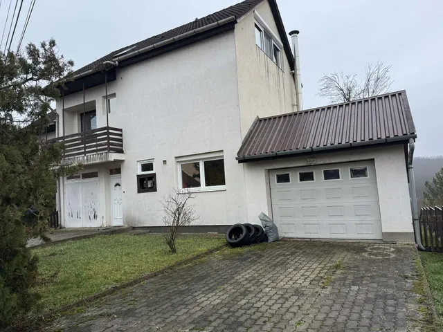 Eladó ház Bátonyterenye 170 nm