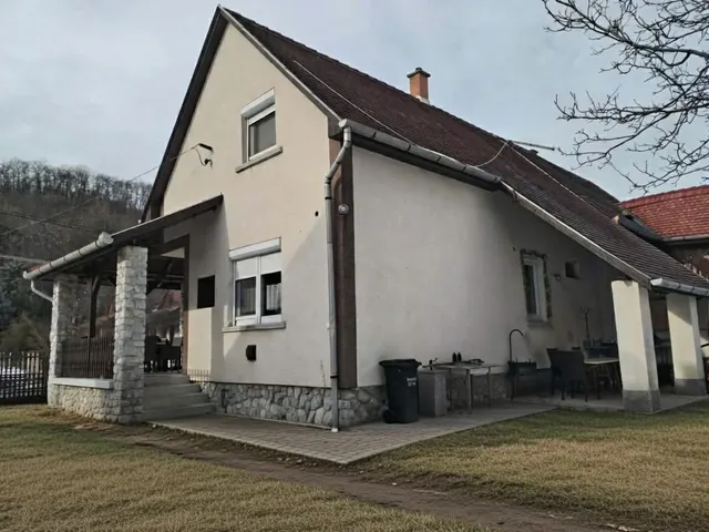 Eladó ház Bogács 99 nm