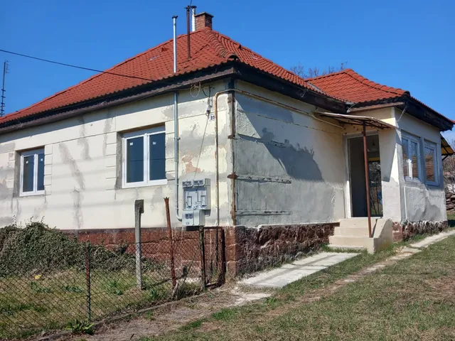 Eladó ház Ecseg 62 nm
