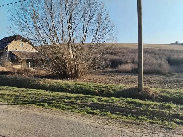 Eladó telek Etes 930 nm