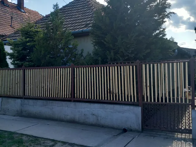 Eladó ház Jászkisér 120 nm