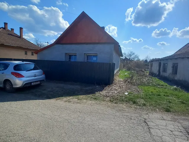 Eladó ház Jászapáti 70 nm