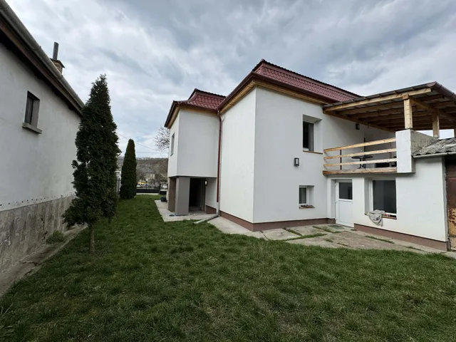 Eladó ház Karancsalja 190 nm