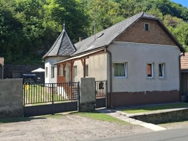 Eladó ház Pásztó, Mátrakeresztes 102 nm