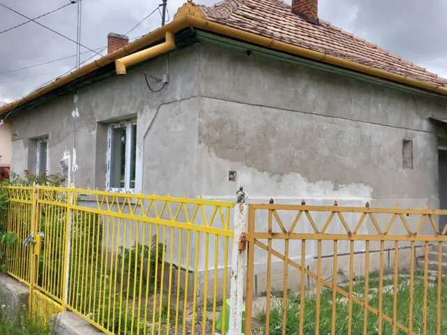 Eladó ház Jászkisér 74 nm